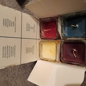 Elegant Scented Candle Set - Red, Blue, Cream, Purple